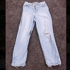 Universal Thread Target Jeans
